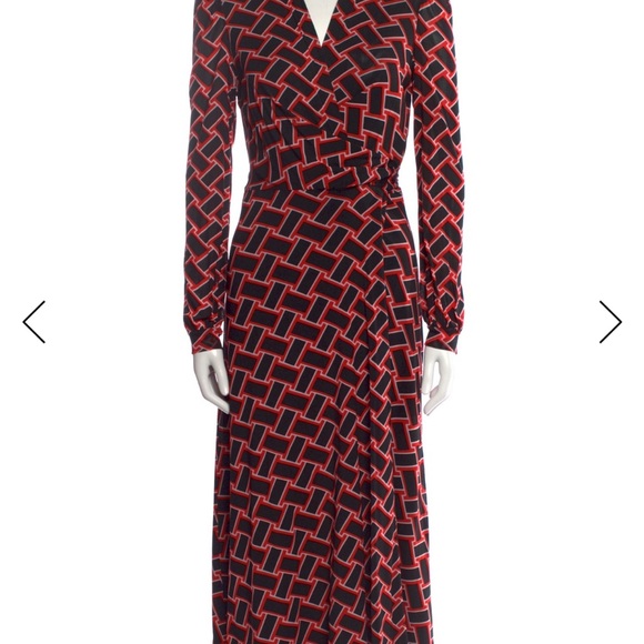 Diane Von Furstenberg Dresses & Skirts - Diane von Furstenburg wrap dress, size SMALL